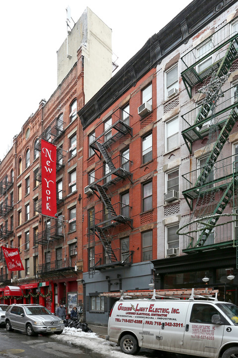 139 Mulberry St in New York, NY - Foto de edificio