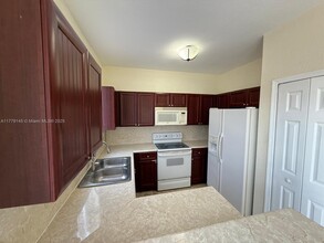 2820 SE 16th Ave in Homestead, FL - Building Photo - Building Photo