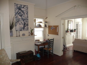 209 Pitt St in Fredericksburg, VA - Building Photo - Interior Photo