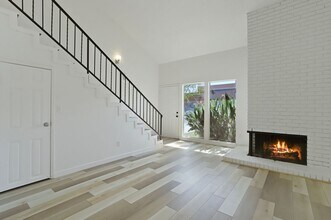 1305 Sylvan Meadows Dr in Modesto, CA - Building Photo - Building Photo