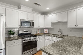 1008 Los Angeles Ave in Ventura, CA - Building Photo - Building Photo