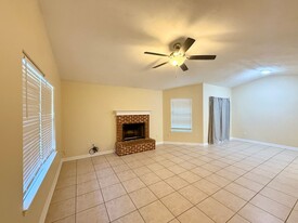 4509 Wimbleton Ct in Tallahassee, FL - Building Photo - Building Photo