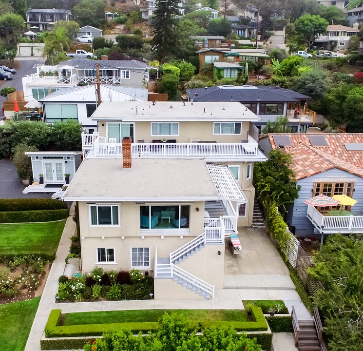 2324 S Coast Hwy in Laguna Beach, CA - Foto de edificio