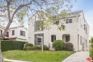 1220 S Highland Ave in Los Angeles, CA - Building Photo