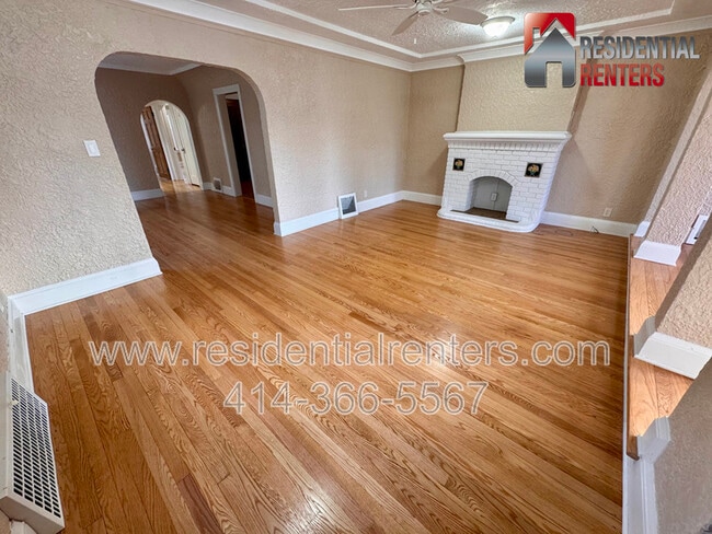 2620 N 72nd St in Wauwatosa, WI - Building Photo - Building Photo