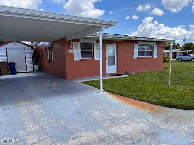 property at 1113 Broad Ct