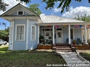 property at 203 Devine St
