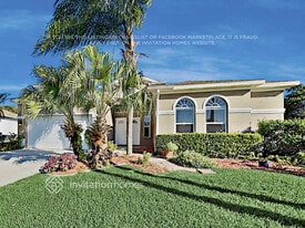 5045 Sturbridge Ct in Sarasota, FL - Building Photo