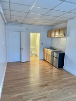 272 Newbury St, Unit 13 Apartamentos