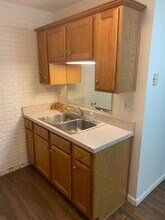 4012 DuPont Cir, Unit 308 in St Matthews, KY - Building Photo - Building Photo