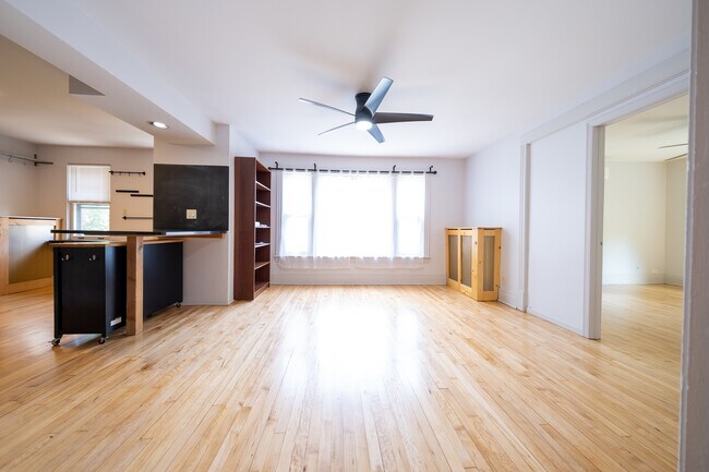 918 E 17th St in Minneapolis, MN - Building Photo - Building Photo