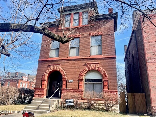 1503 S 4th St