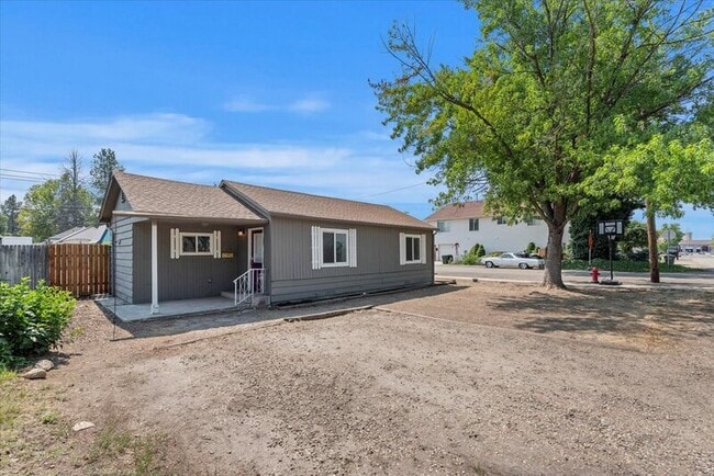 property at 203 E Ada St