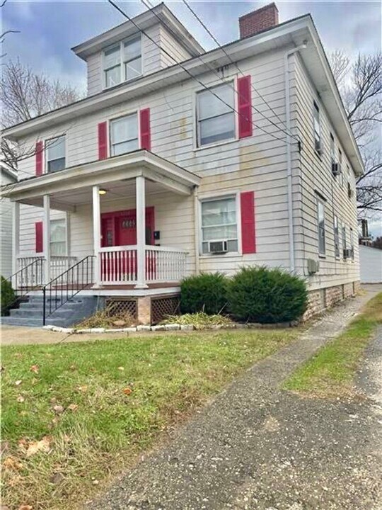 3928 S Madison Ave in Norwood, OH - Building Photo
