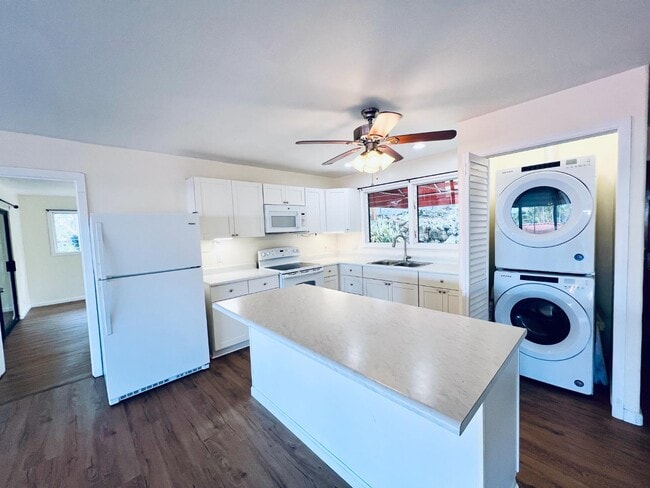 78-230 Kahaluu Rd in Kailua Kona, HI - Foto de edificio - Building Photo