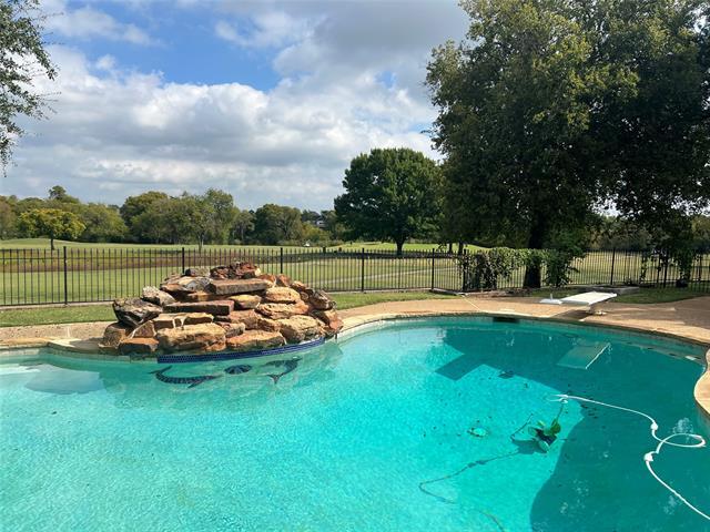 2601 Oak Point Dr in Garland, TX - Building Photo - Building Photo