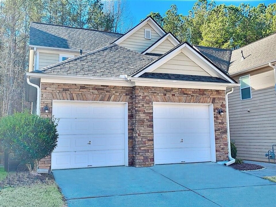 235 Brookhaven Ct in Acworth, GA - Building Photo