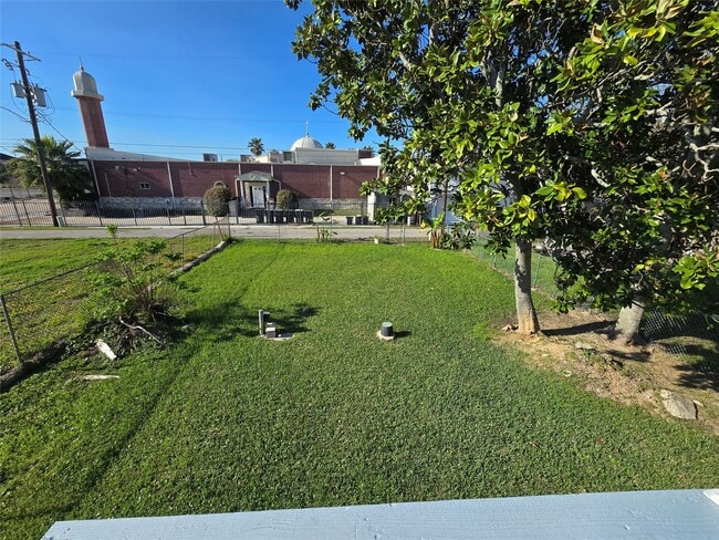 property at 914 Avenue K