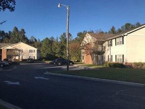 Southern Forest Apartments in Marion, SC - Foto de edificio - Building Photo