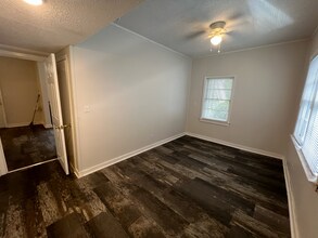 405 Warley St in Florence, SC - Building Photo - Building Photo