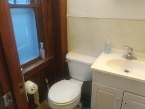 7312 Central Avenue Pike, Unit B in Powell, TN - Building Photo - Building Photo