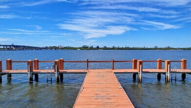 2840 S Ocean Blvd in Palm Beach, FL - Building Photo - Building Photo