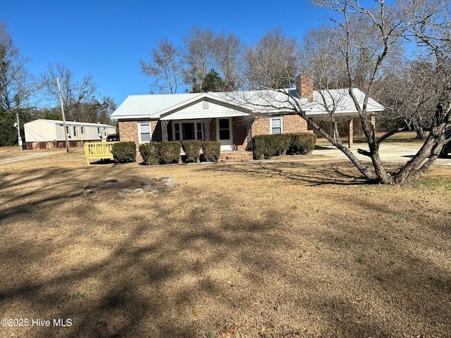 property at 178 Rosalyn Rd