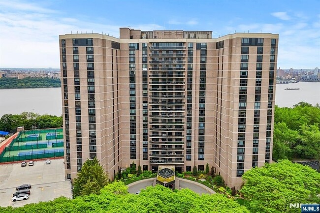 property at 1512 Palisade Ave