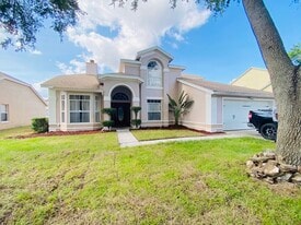 2115 Richfield Cove Dr in Ocoee, FL - Building Photo