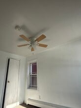 217 Hamilton Ave, Unit 3 in Trenton, NJ - Foto de edificio - Building Photo