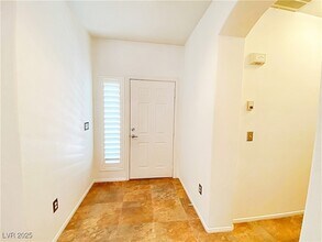 8766 Beacon Harbor Ave in Las Vegas, NV - Building Photo - Building Photo