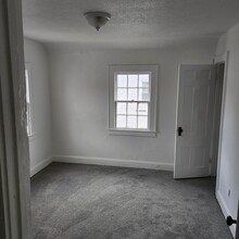 72 Decatur St, Unit Barney in Portsmouth, VA - Building Photo - Building Photo