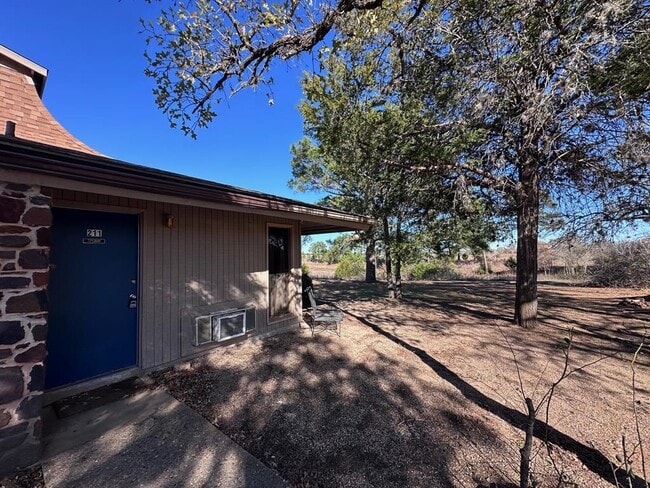 126 Conference Dr in Bastrop, TX - Building Photo - Building Photo