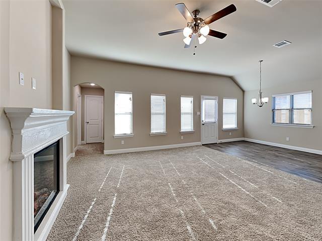 633 Comal Dr in Crandall, TX - Building Photo - Building Photo