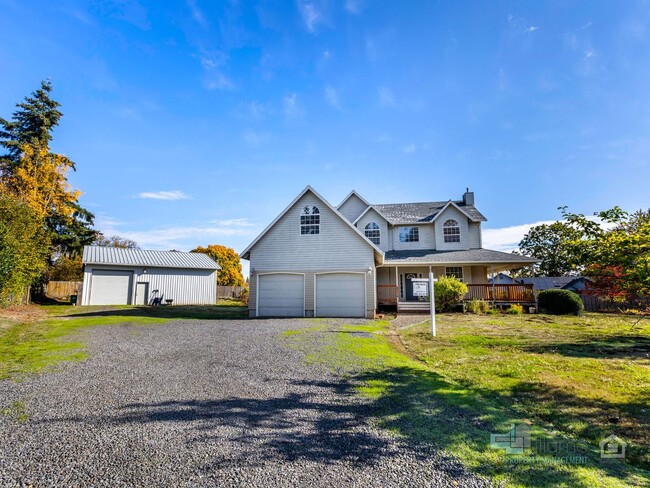 380 SW 7th St in Dundee, OR - Building Photo - Building Photo