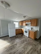 1004 S Jackson St in Athens, TN - Building Photo - Building Photo