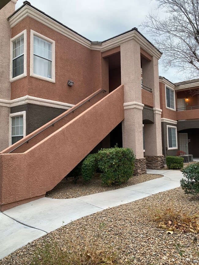 7705 Himalayas Ave in Las Vegas, NV - Building Photo - Building Photo