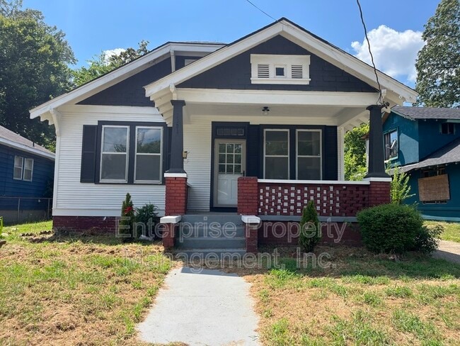 property at 1131 Rozelle St