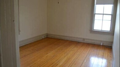 99 Governor St, Unit 2nd Floor in Providence, RI - Foto de edificio - Building Photo