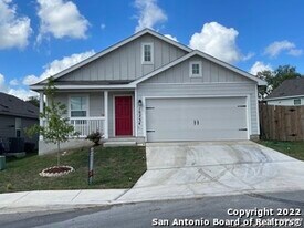 10234 Robbins Crk in San Antonio, TX - Building Photo