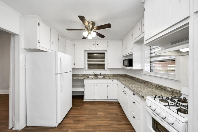 property at 1213 28th St