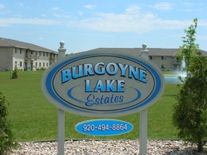 Burgoyne Lake Estates in De Pere, WI - Building Photo - Building Photo