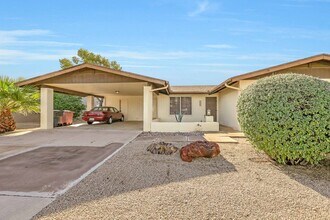 7949 E Luke Ln in Scottsdale, AZ - Building Photo - Building Photo