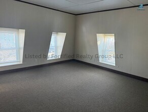 825 Plymouth Ave in Fall River, MA - Building Photo - Building Photo