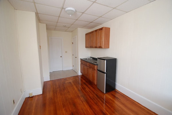 868 Beacon St photo'