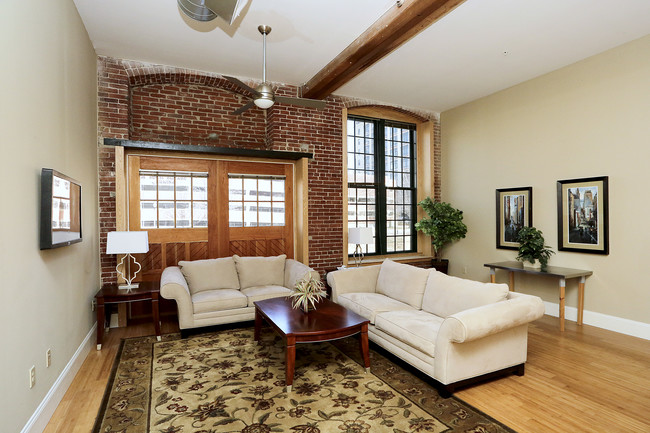 Pacific Mill Lofts in Lawrence, MA - Building Photo - Interior Photo