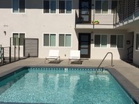 Bombora Apartments in Redondo Beach, CA - Foto de edificio - Building Photo