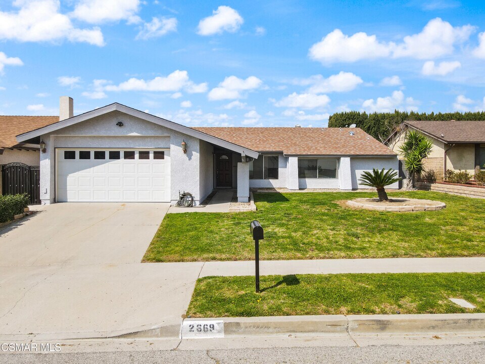 2669 N Broadmoor Ave in Simi Valley, CA - Building Photo