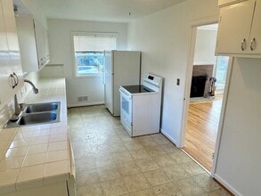 6229 NE Siskiyou St in Portland, OR - Building Photo - Building Photo