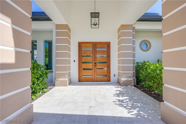 590 Carica Rd in Naples, FL - Building Photo - Building Photo